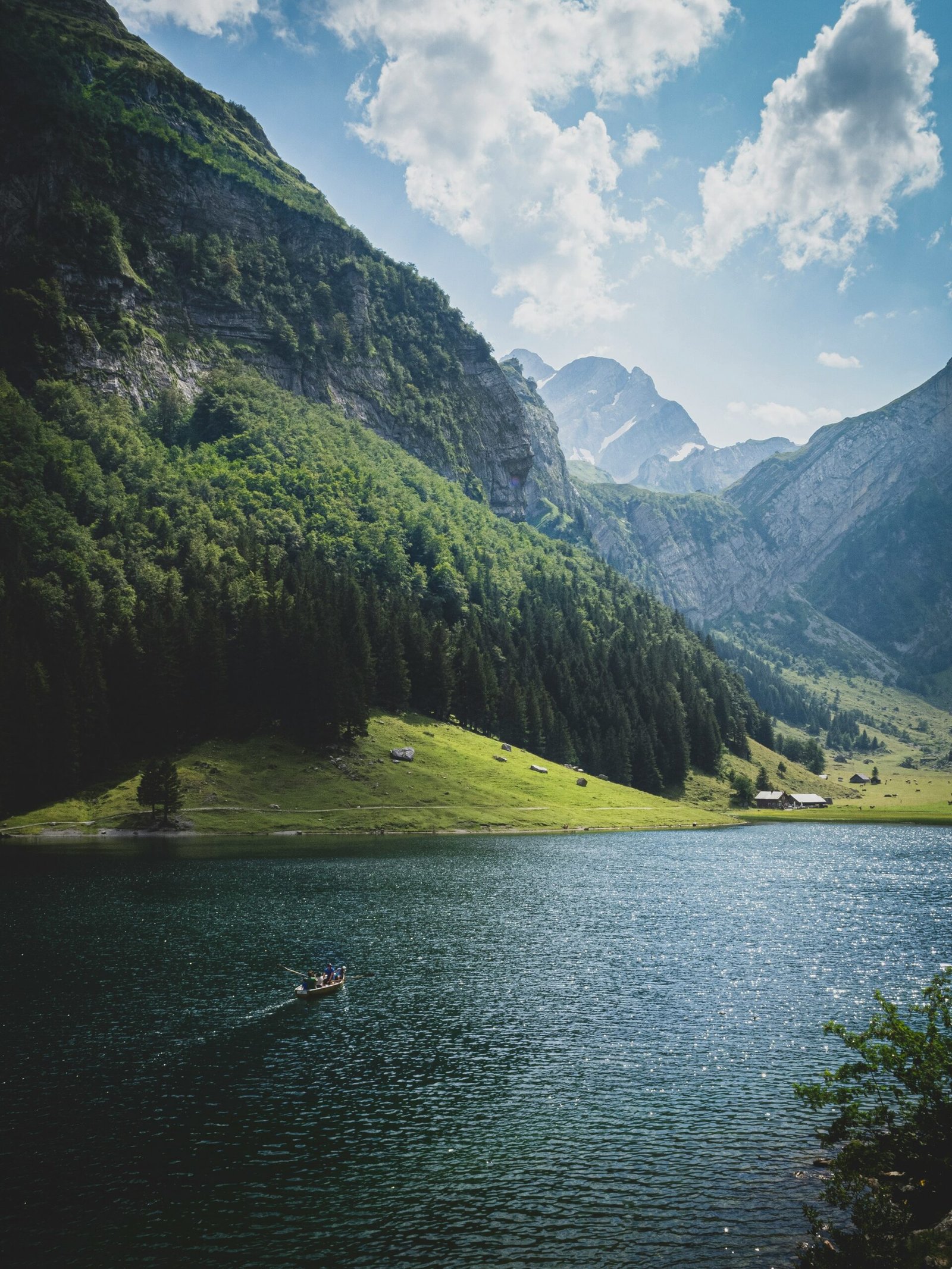 pierre jeanneret 31tkh3gvnv4 unsplash